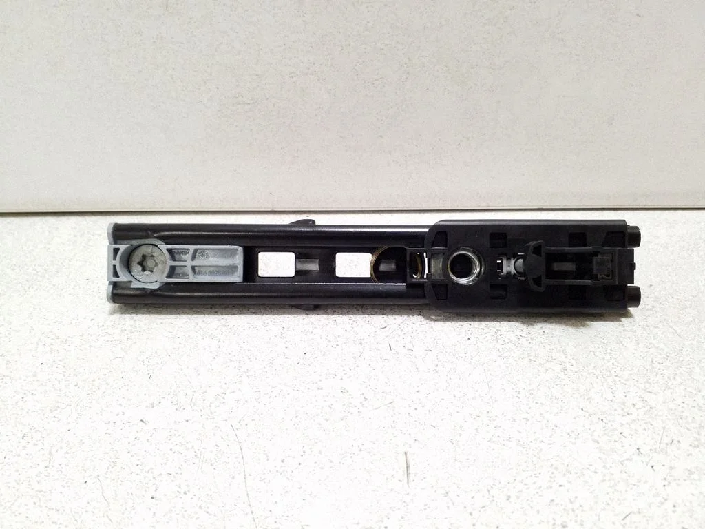 Seat belt adjustment rail 616582300A