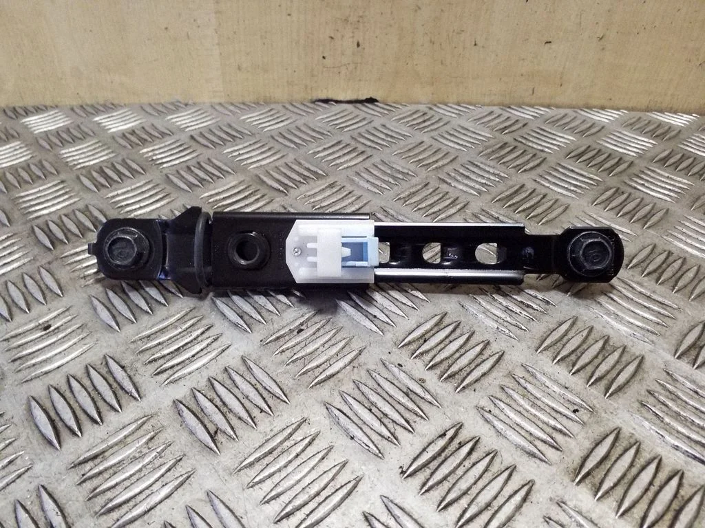 Seat belt adjustment rail – KIA Sportage (2016-2021)