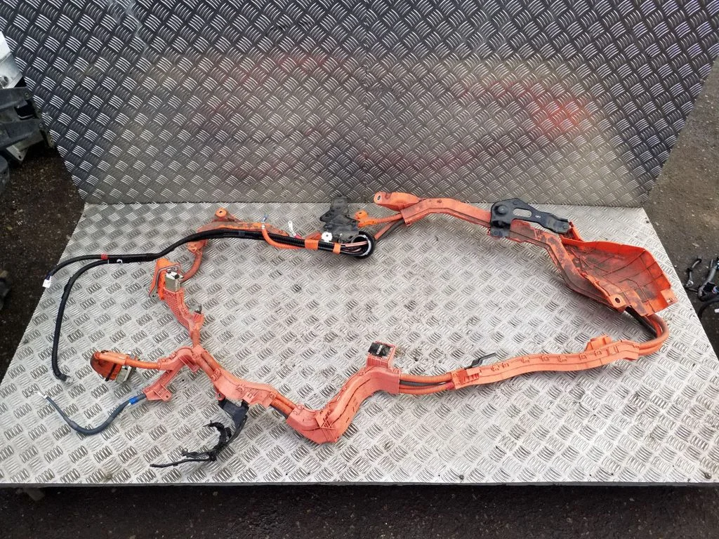High voltage cable 8216578020