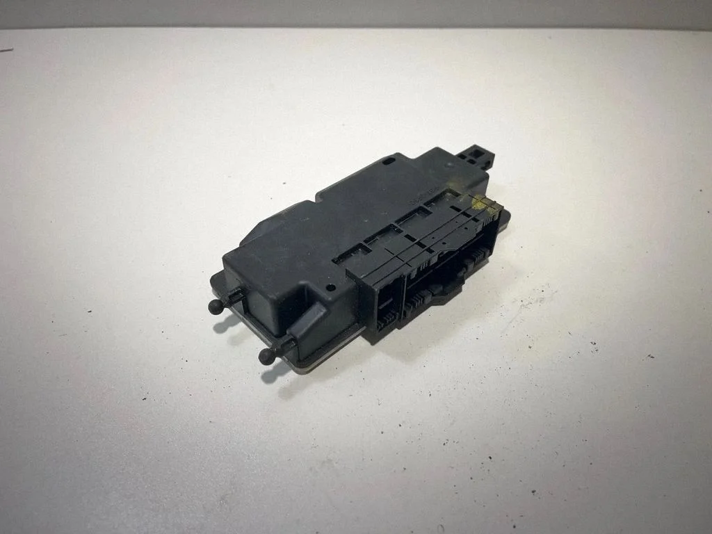 Drošības spilvenu vadības bloks 7911607