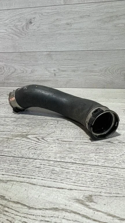Vahejahuti voolik (-ud)/ toru (-d) – BMW 3-seeria F30 F35 F31 (2012-2018)