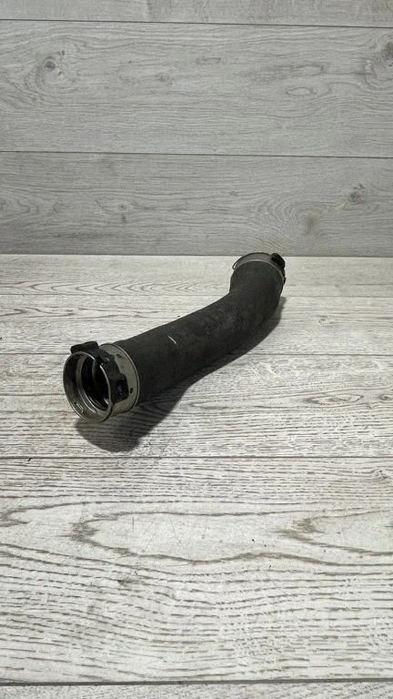 Starpdzesētāja šļūtene (-es)/ caurule (-es) – BMW 3. sērija F30 F35 F31 (2012-2018)