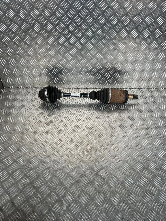 Front driveshaft – BMW 3 Series F30 F35 F31 (2012-2018)