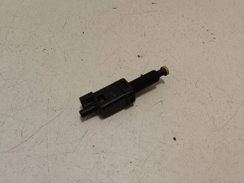 Brake pedal sensor switch 811907343B