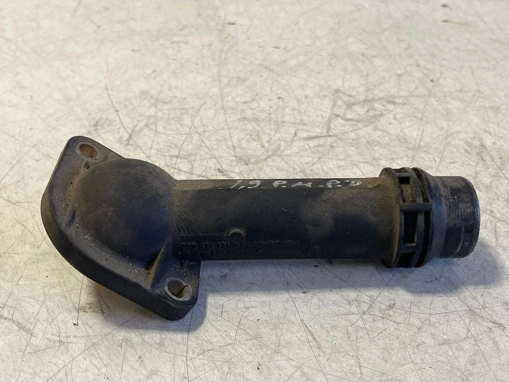 Engine coolant pipe/hose 038121121B