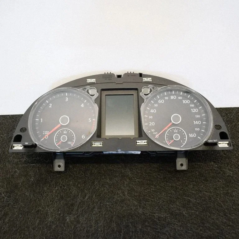 Speedometer (instrument cluster)