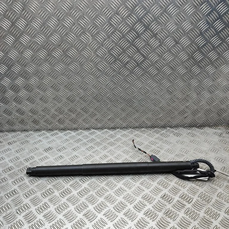Tailgate/trunk strut/damper 5LJ827851