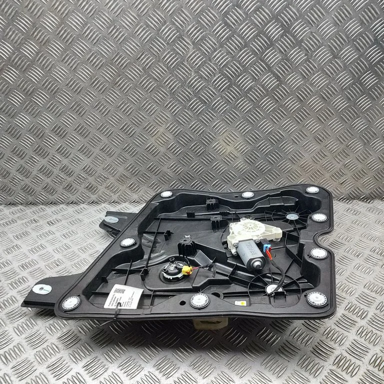 El. lango pakėlimo mechanizmas be varikliuko