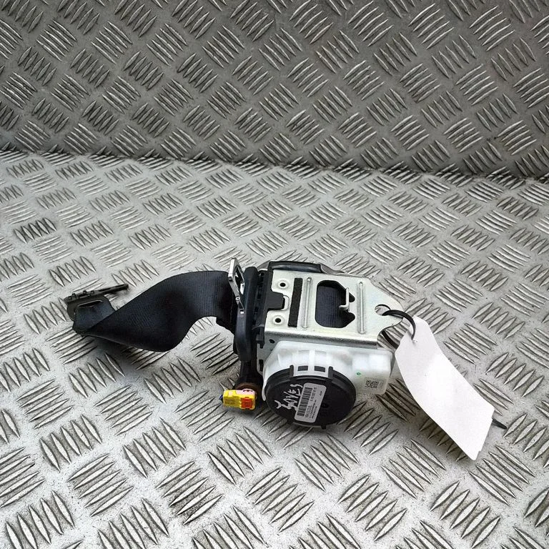 Rear seatbelt 5LE857805B