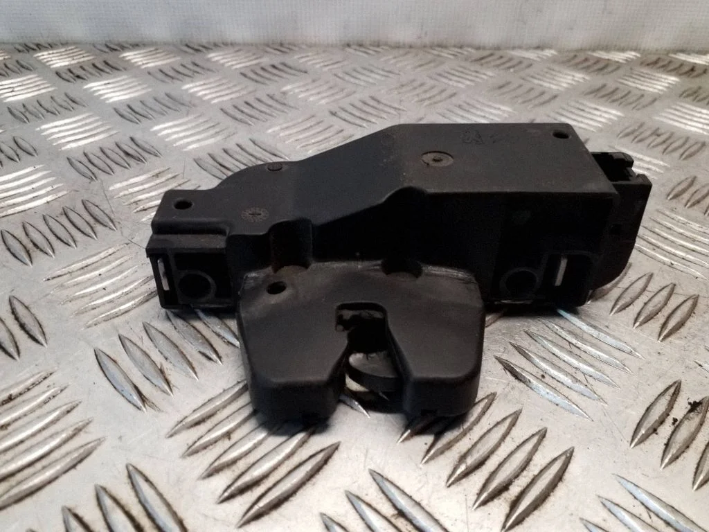 Tailgate/trunk/boot lock/catch/latch 9657614780