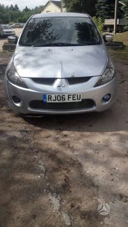 Mitsubishi Grandis