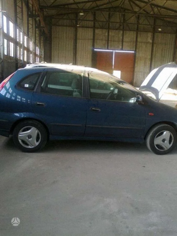 Nissan Almera
