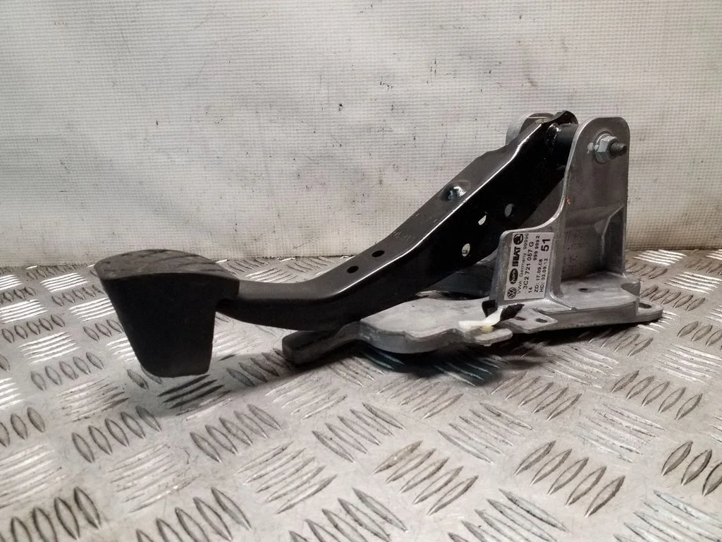 Brake pedal 3C2721057G
