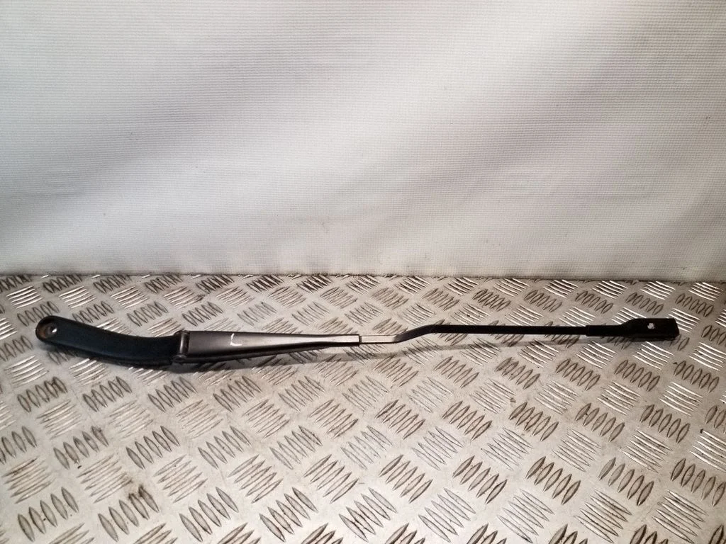 Front wiper blade arm 8T2955407A
