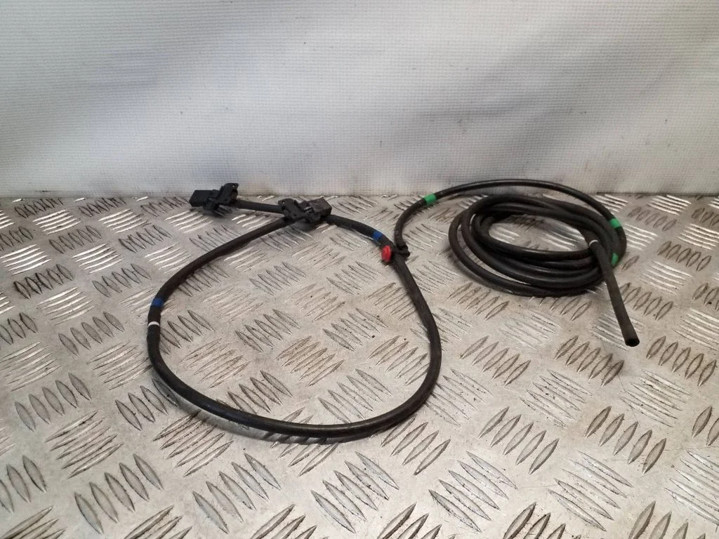 Windshield washer spray nozzle