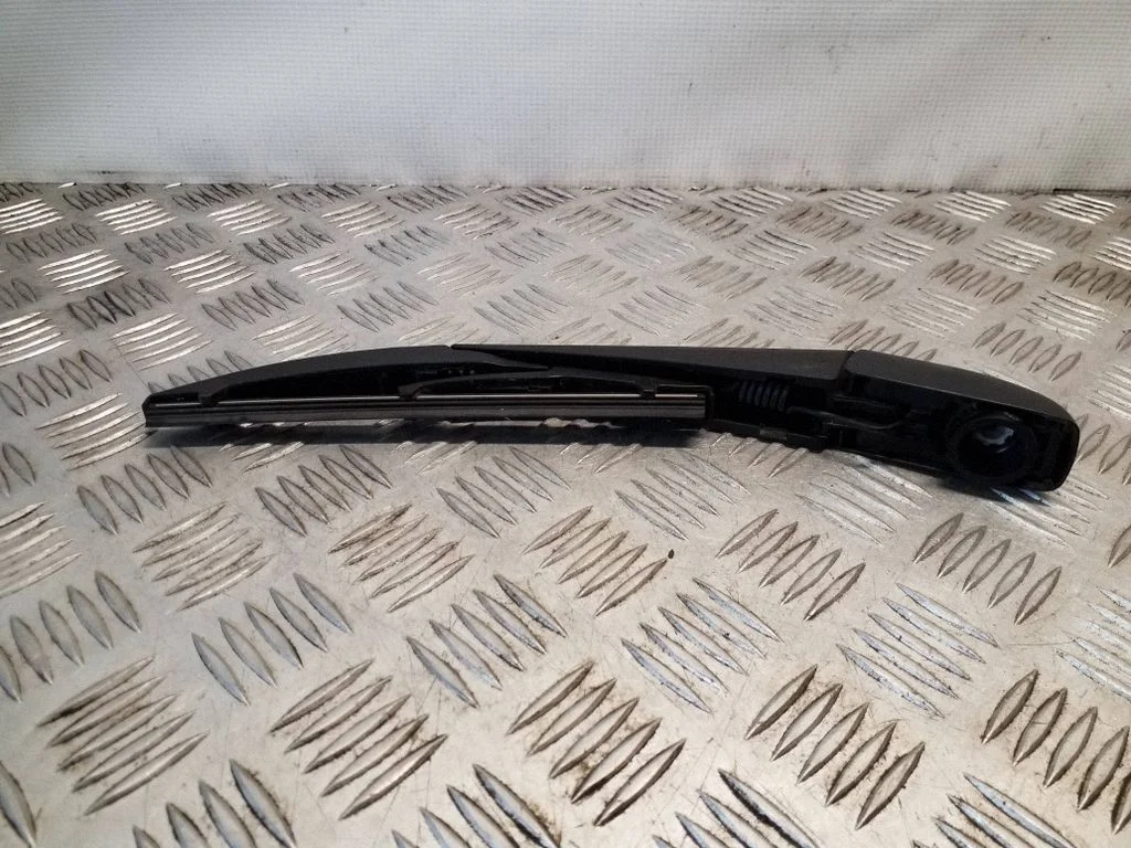 Rear wiper blade arm AJ98018