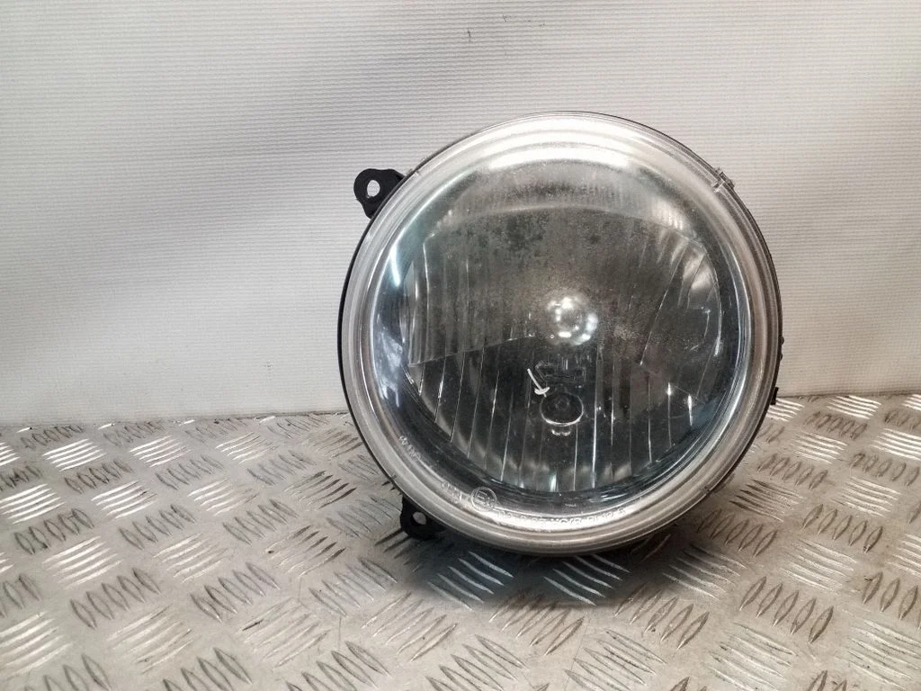 Headlight/headlamp 05210156