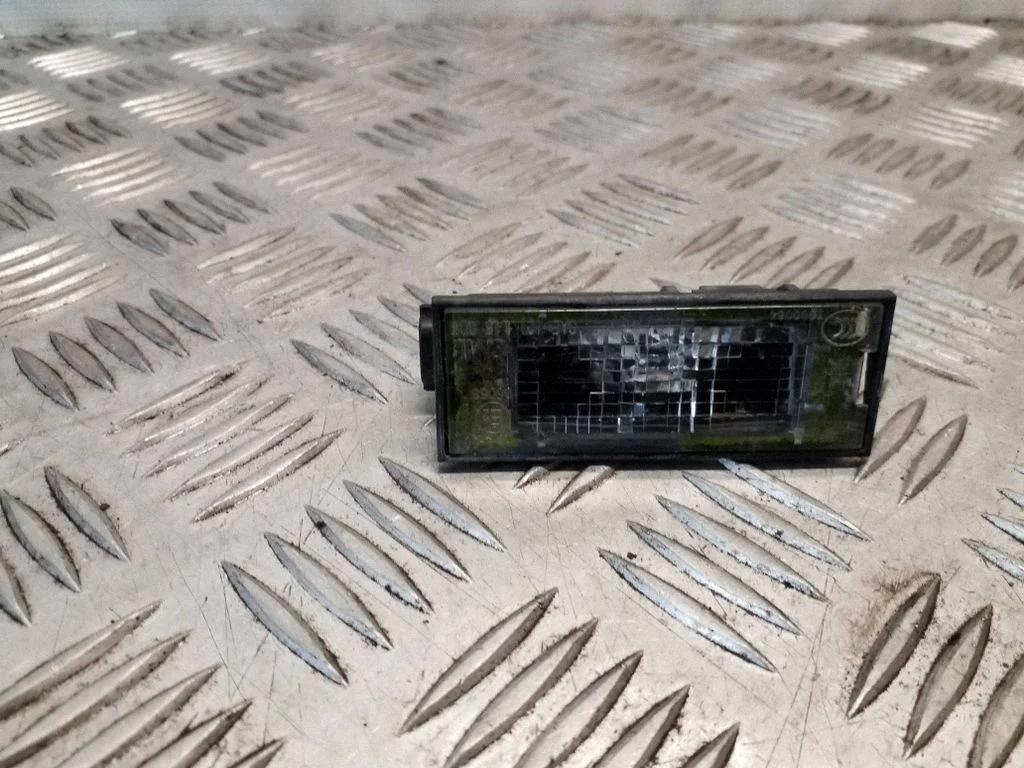 Number plate light – Renault Trafic III (X82) (2014-)