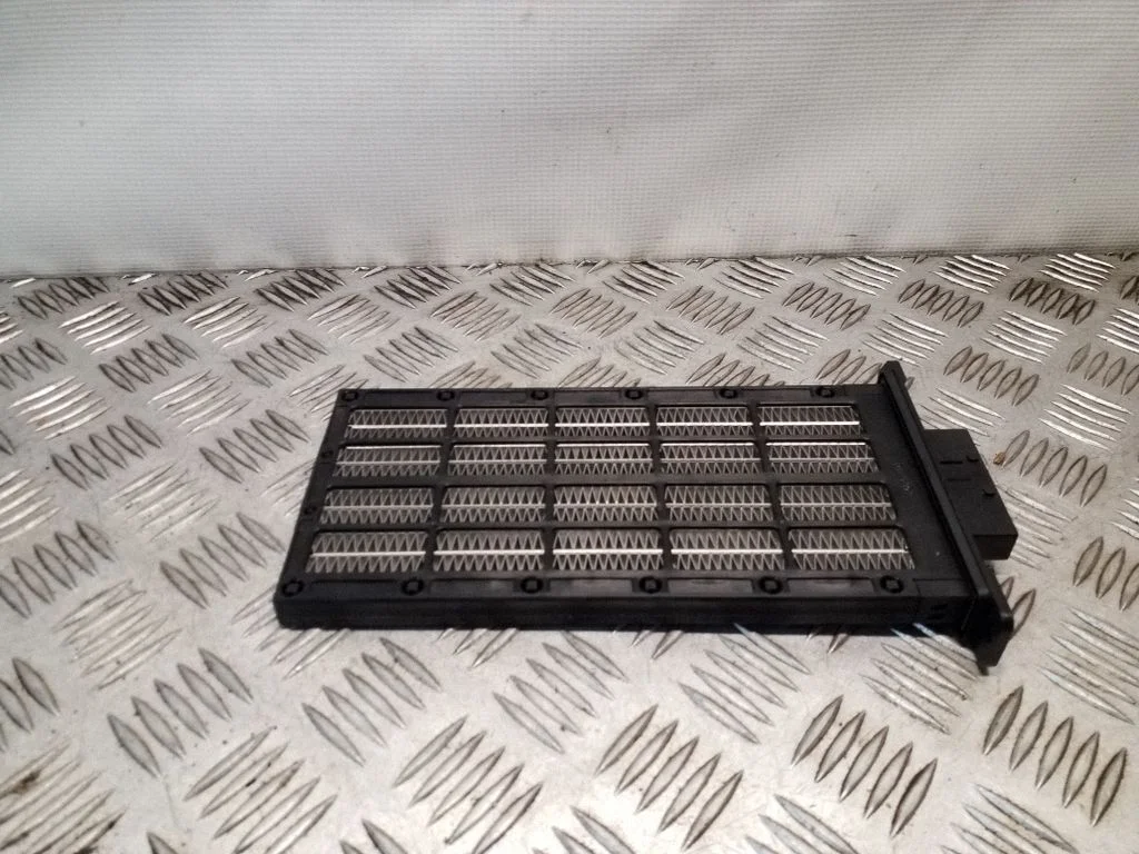 Elektriline salongi küttekeha radiaator