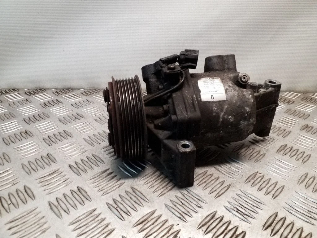 Sprężarka klimatyzacji 926001KA1B