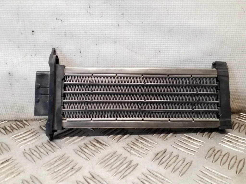 Elektriline salongi küttekeha radiaator 664447A