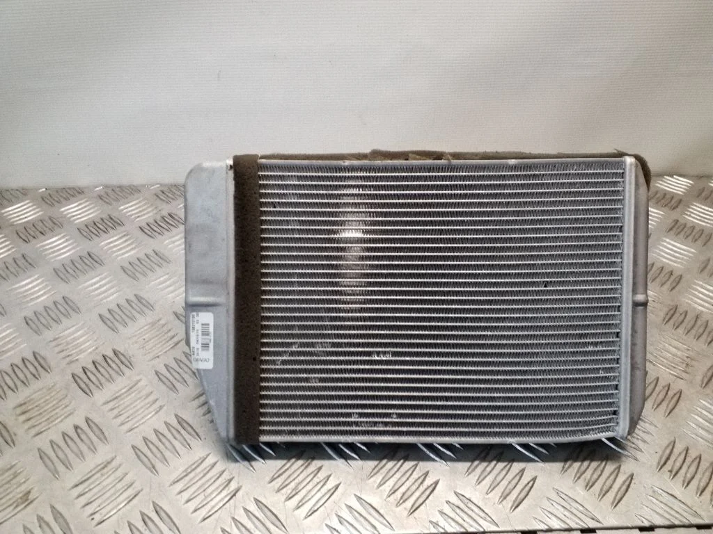 Salongi küttekeha radiaator