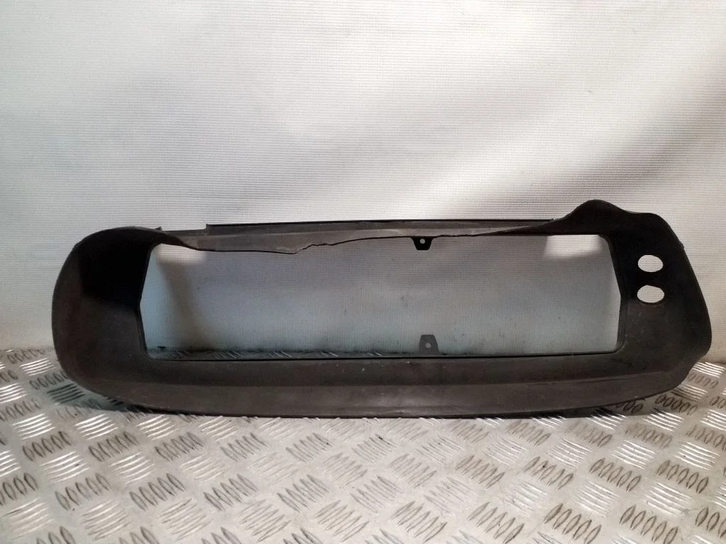 Intercooler air guide/duct channel 8662726