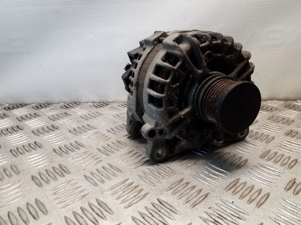 Generator/alternator 03L903017