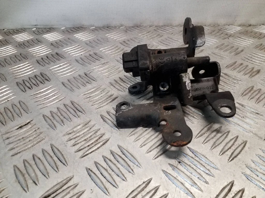 Turbo solenoid valve 149329902R