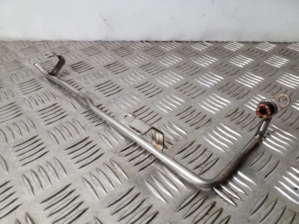 Coolant pipe/hose 03C121469F