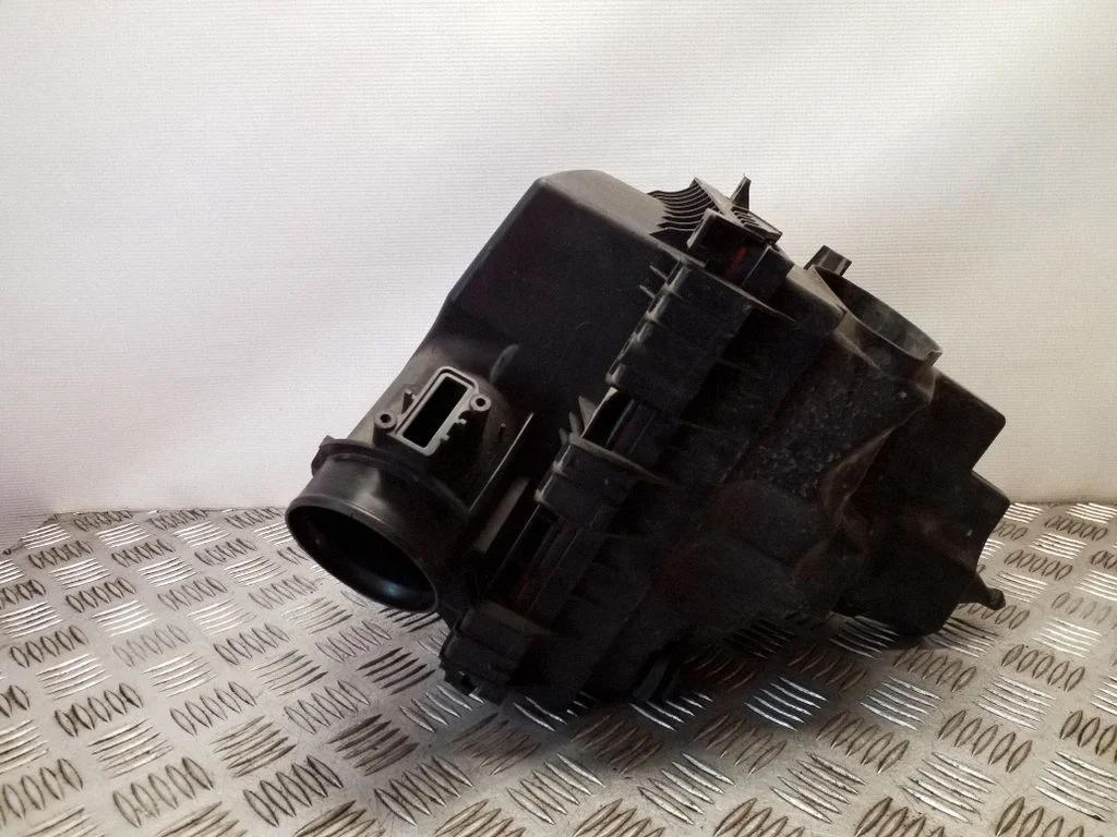 Air filter box DS739661KA
