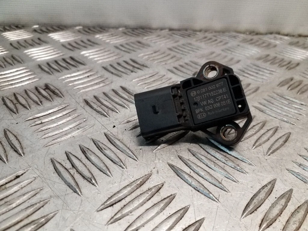 Air pressure sensor 0281002977