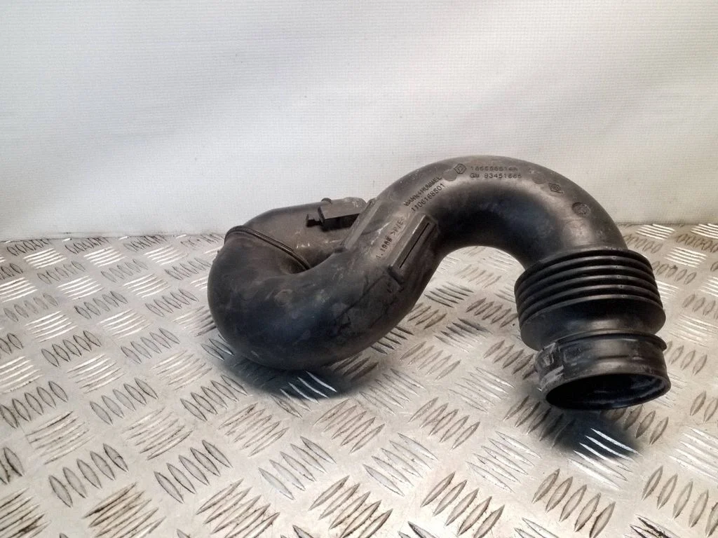 Air intake hose/pipe 165555514R