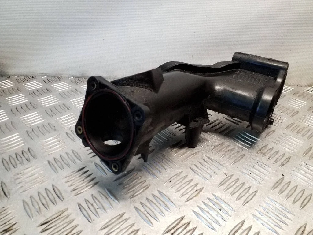 Air intake hose/pipe A6420901037