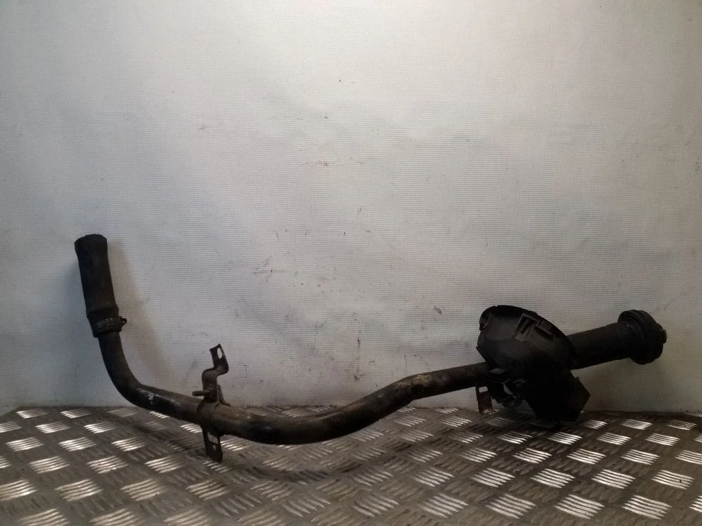 Fuel tank filler neck pipe