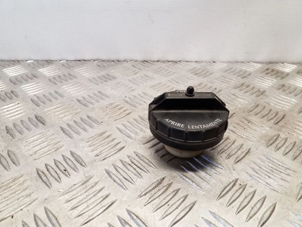 Fuel tank filler cap
