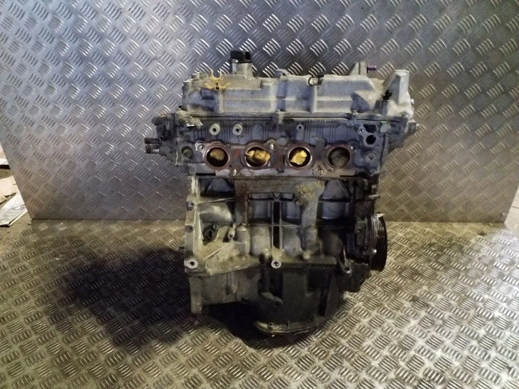Silnik HR16