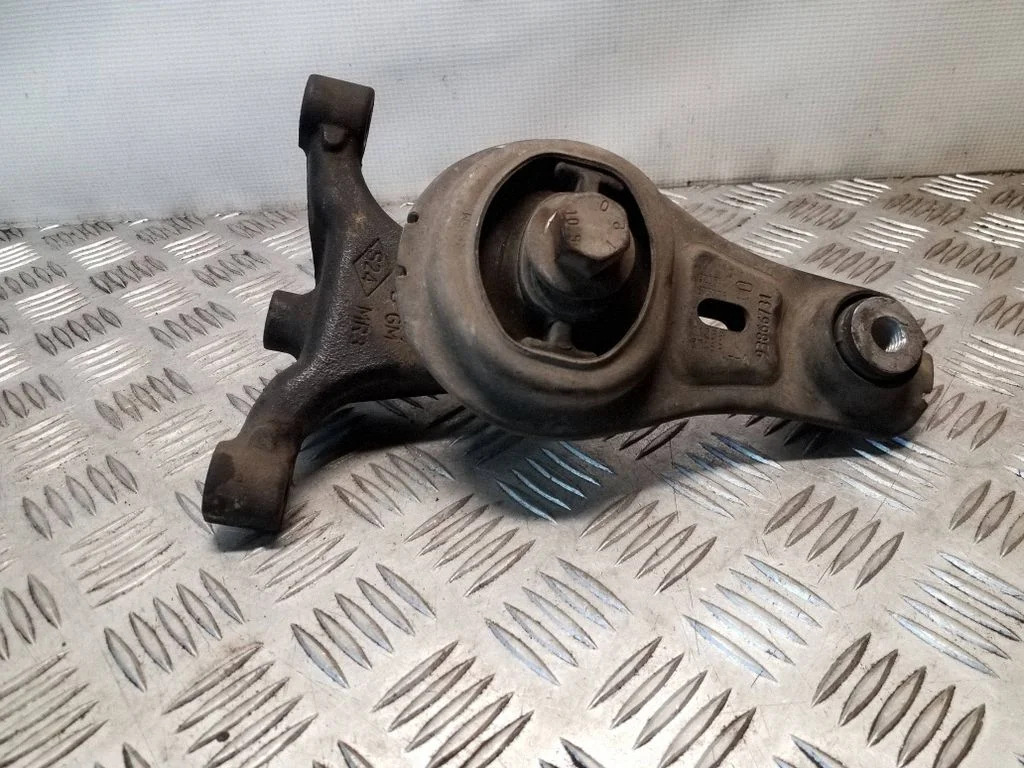 Engine mounting bracket 93866731