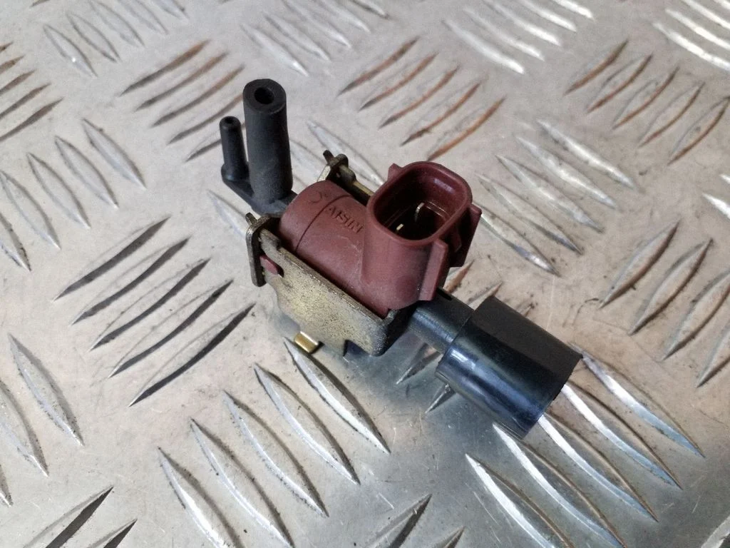 Vacuum valve