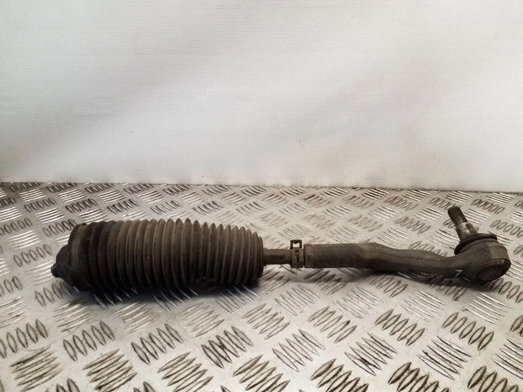 Steering tie rod – left