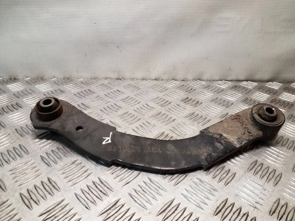 Aizmugurējā svira 05105271ACA