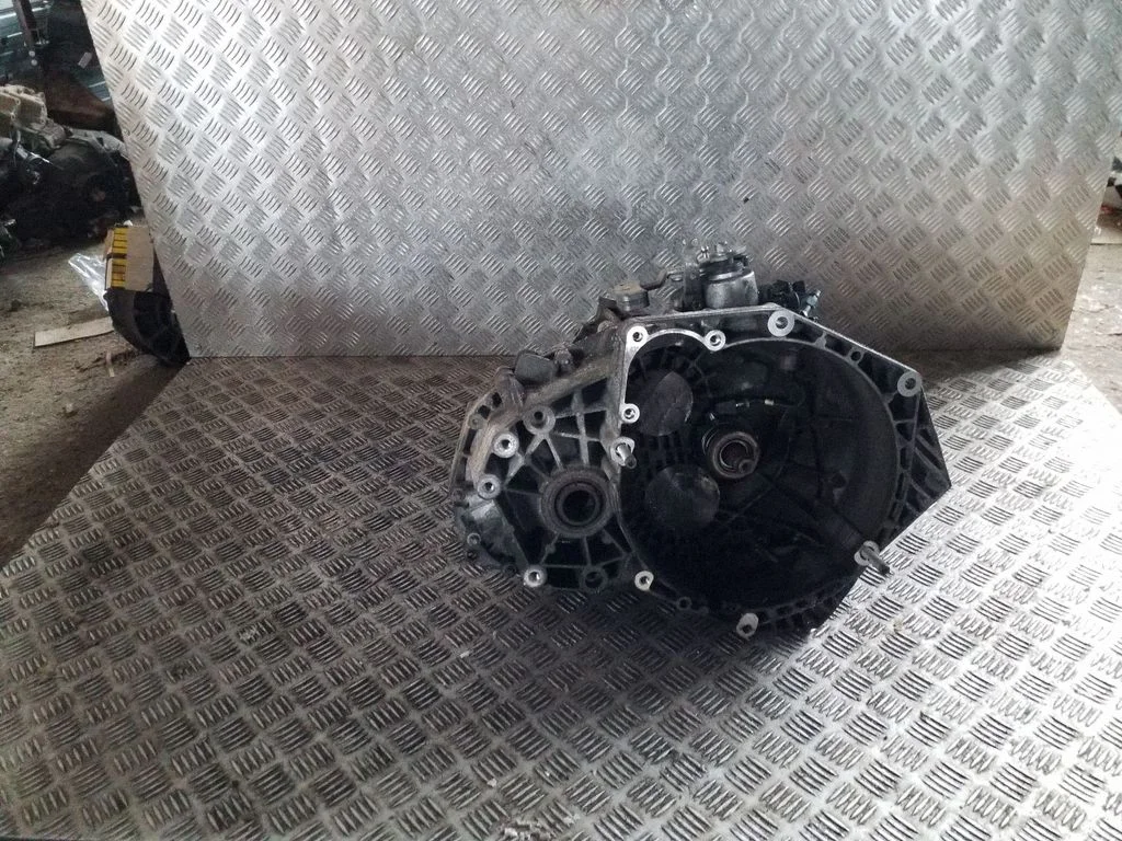 Manual 6 speed gearbox 55561696