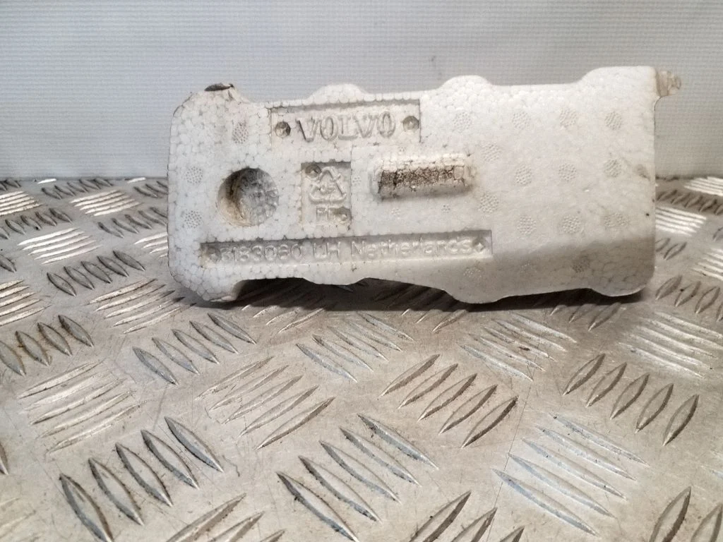 Putoplastas priekinio bamperio