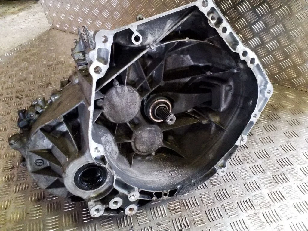 Manual 6 speed gearbox EBFB
