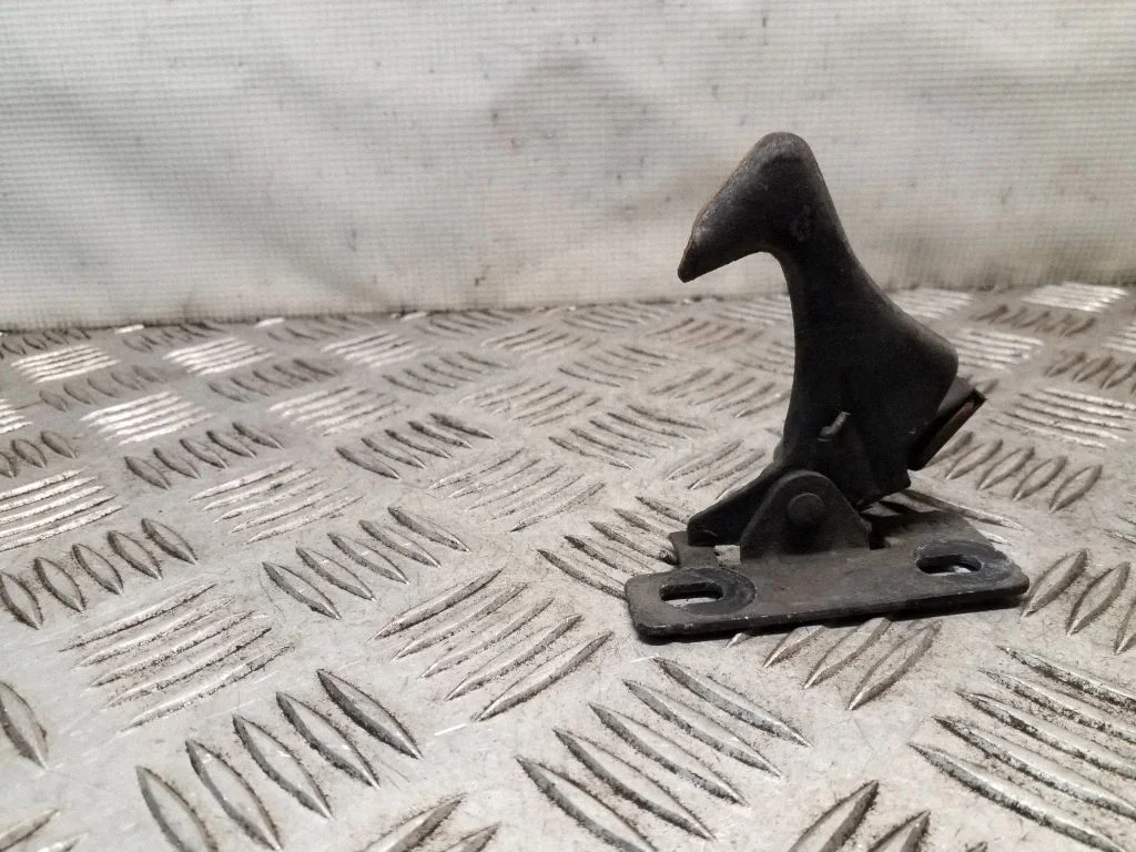 Engine bonnet/hood lock/catch 2753420