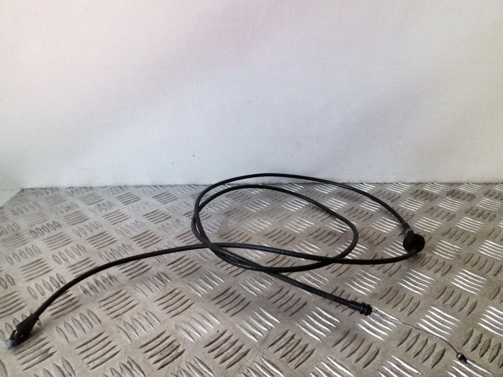 Engine bonnet/hood lock release cable