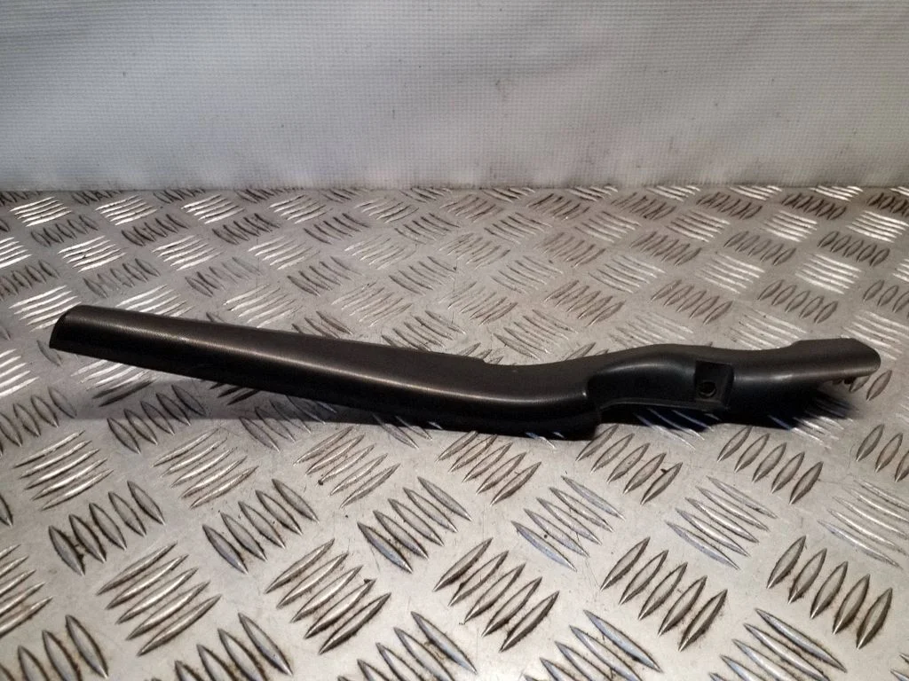 Wiper trim 1400364777