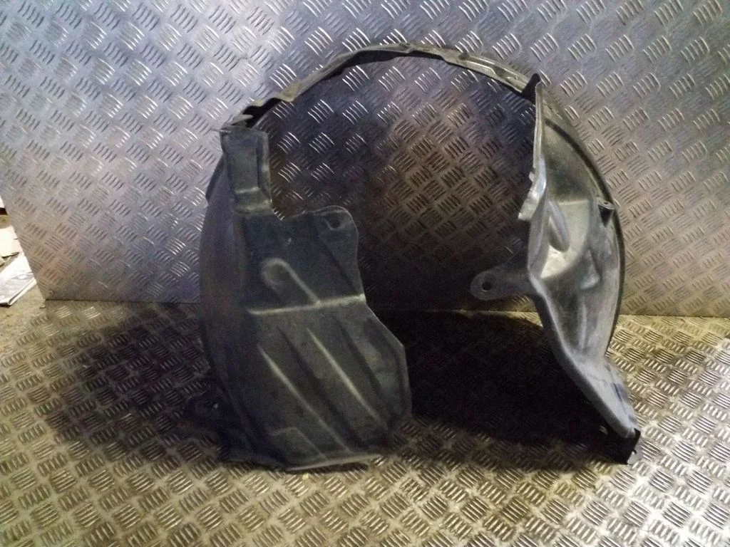 Nadkole przednie 63842BA60A