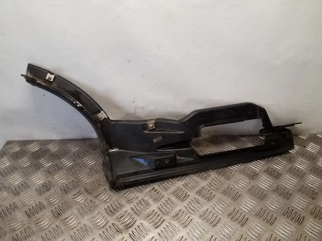 Osłona podwozia środkowa 8R0825214A