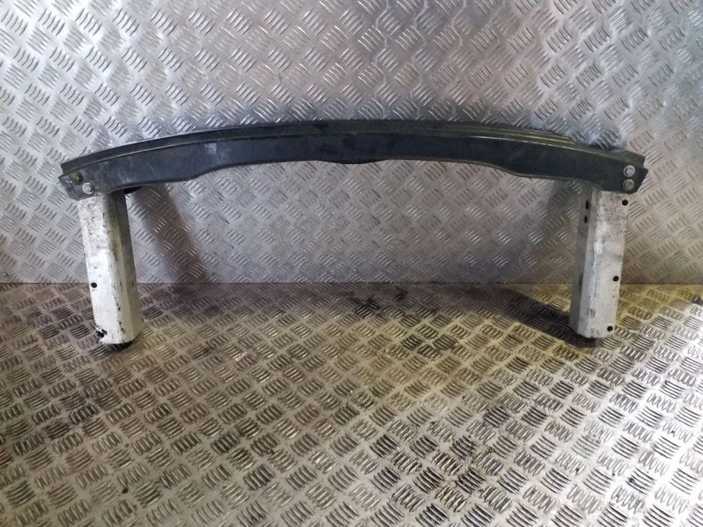 Rear bumper cross member 8T0807313